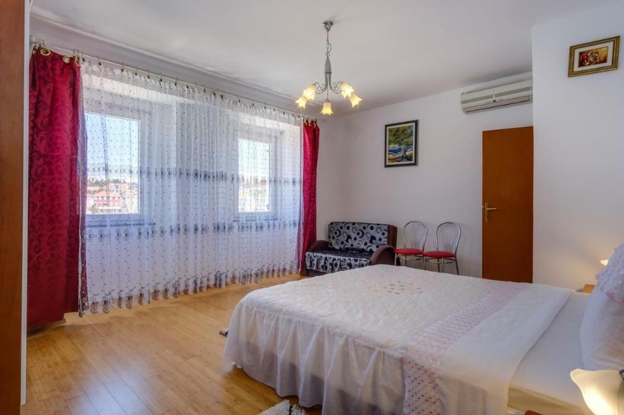 Aquamare Hotel Mali Lošinj Buitenkant foto