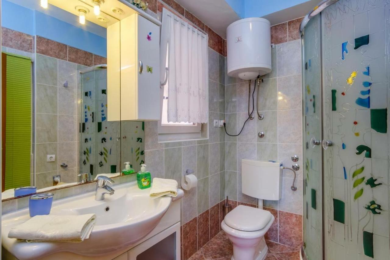 Aquamare Hotel Mali Lošinj Buitenkant foto